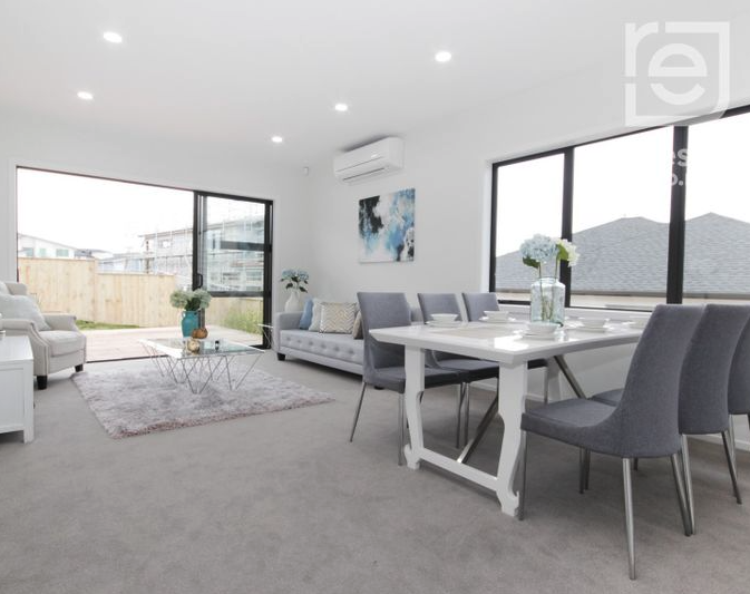 Dining area with indoor-outdoor flow