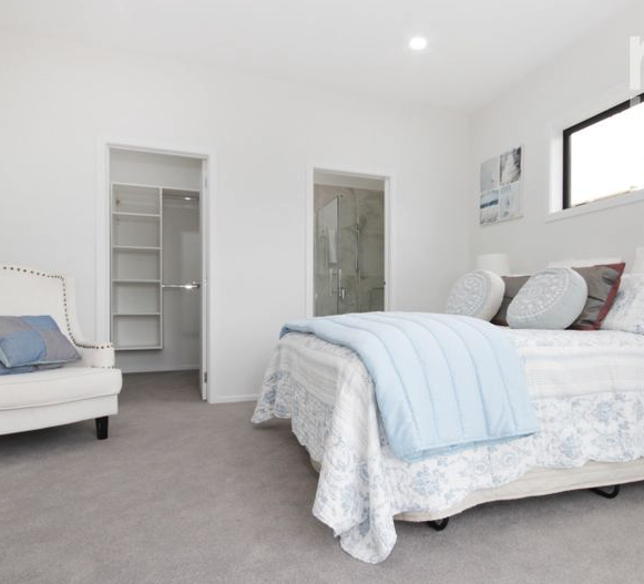 Master retreat with walk-in wardrobe and ensuite