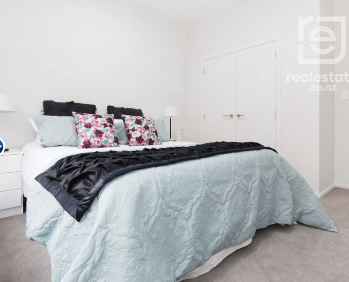 Bright third bedroom